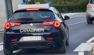Fabriano, hashish nascosto in una casa abbandonata: sequestri dei Carabinieri