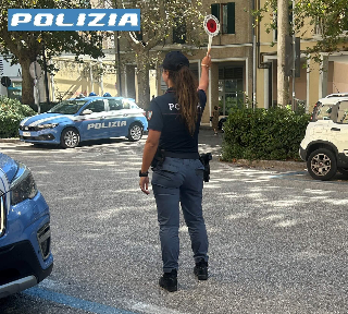 Ancona, controlli della Polizia nel weekend: 113 persone identificate solo il sabato