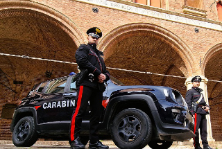 Ruba il Bancomat a un 90enne: arrestata a Fabriano l’ex badante