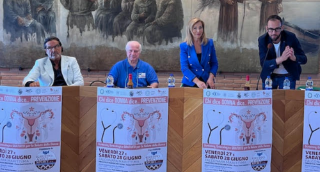 Falconara si tinge di rosa: screening ginecologico gratuito per la prevenzione femminile