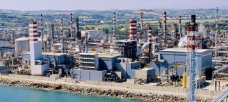 Rete Ip venduta a Socar: Acquaroli rassicura sul sito di Falconara Marittima